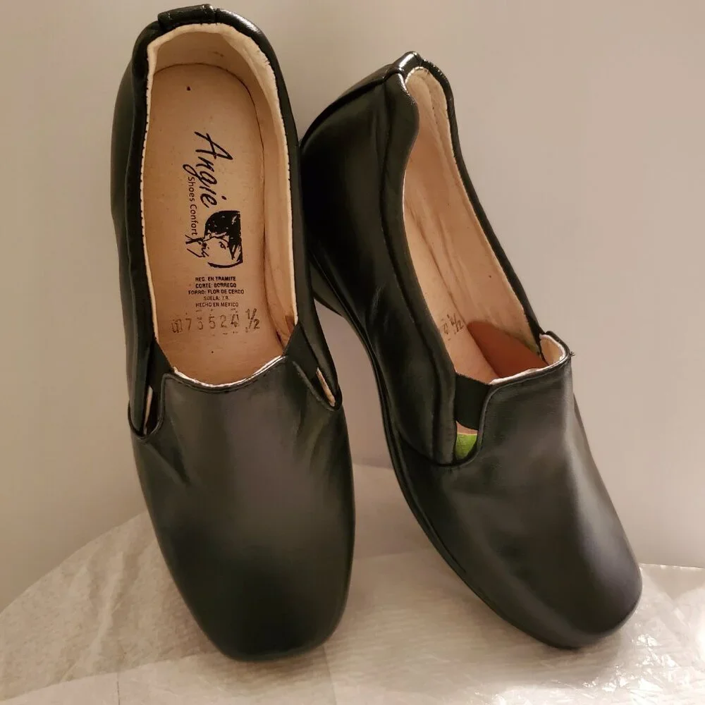 Angie Comfort Shoes 100% Sheepskin leather Square Toe Size US 7.5 /EU/38.